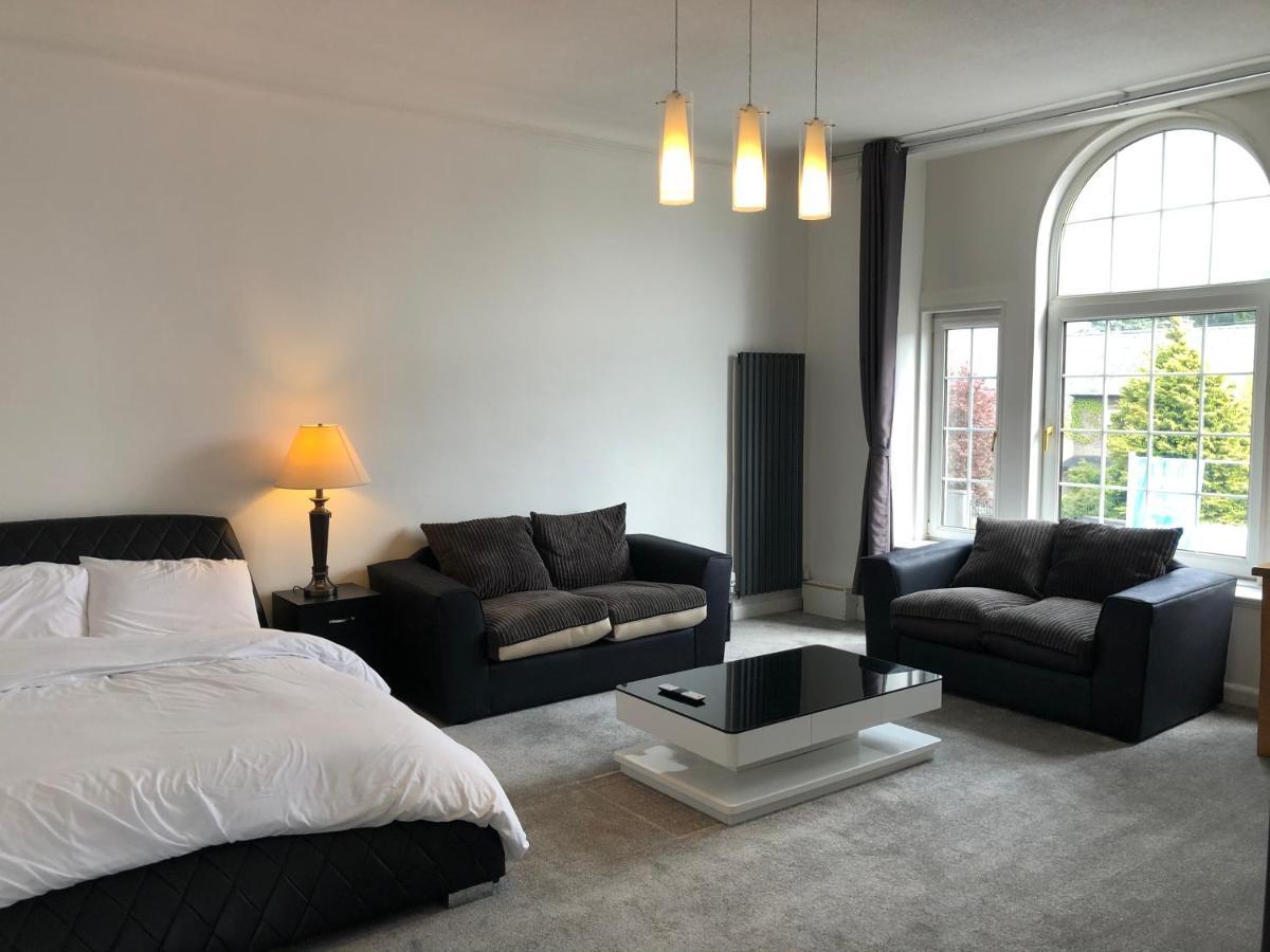 Premier 2 Bed Flat C Lejlighed Broxburn Eksteriør billede