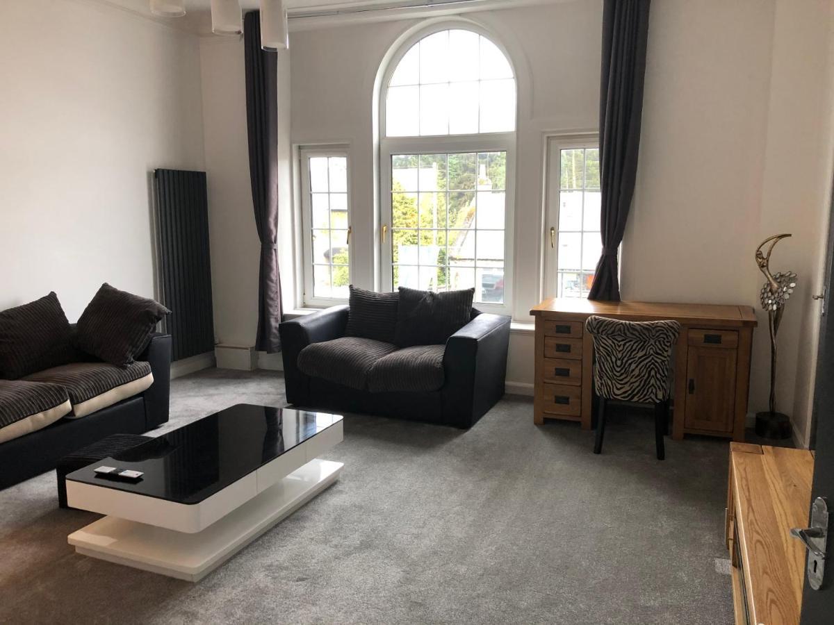 Premier 2 Bed Flat C Lejlighed Broxburn Eksteriør billede
